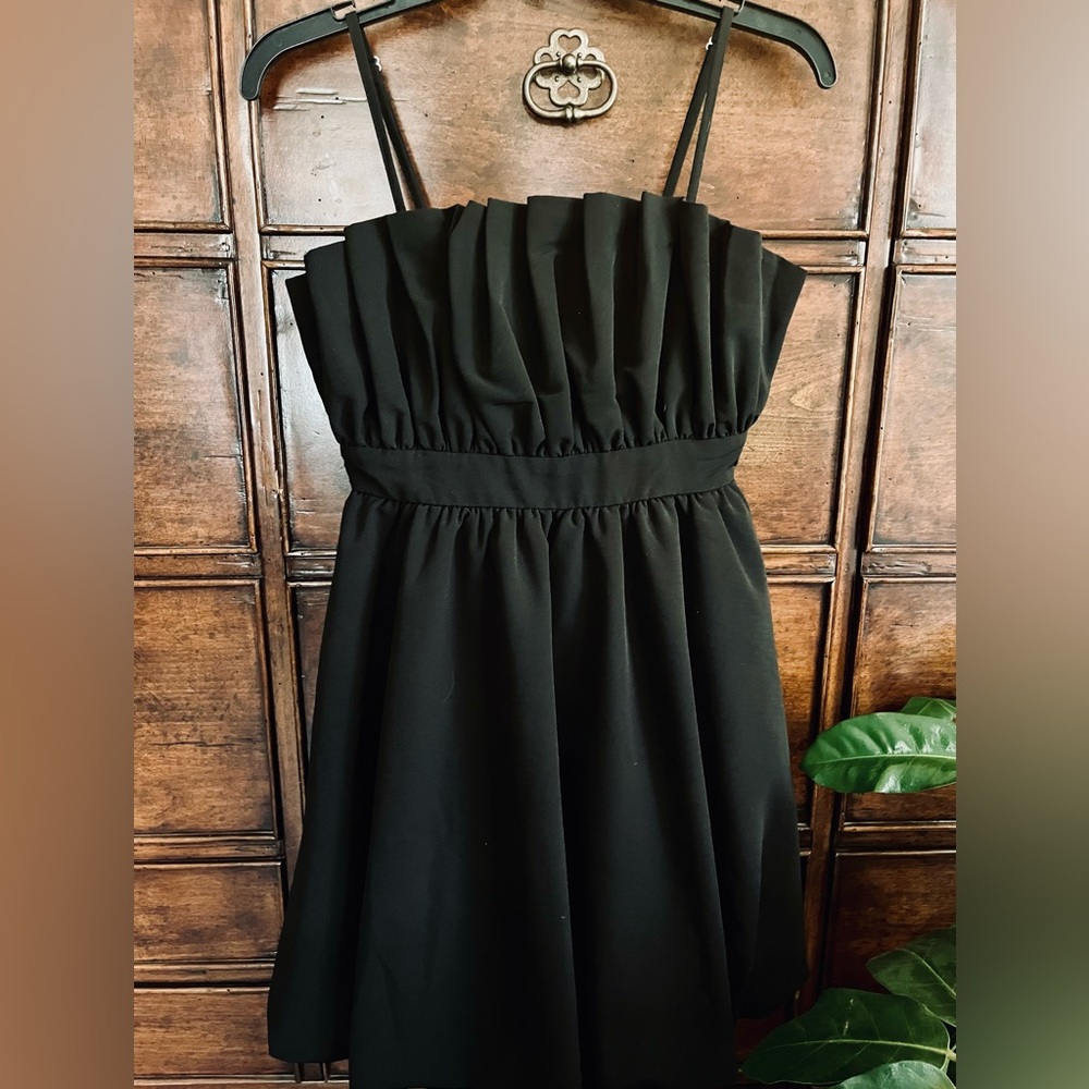 PROM DRESS - Darling Black Mini with Bubble Skirt. BONUS jewelry included!